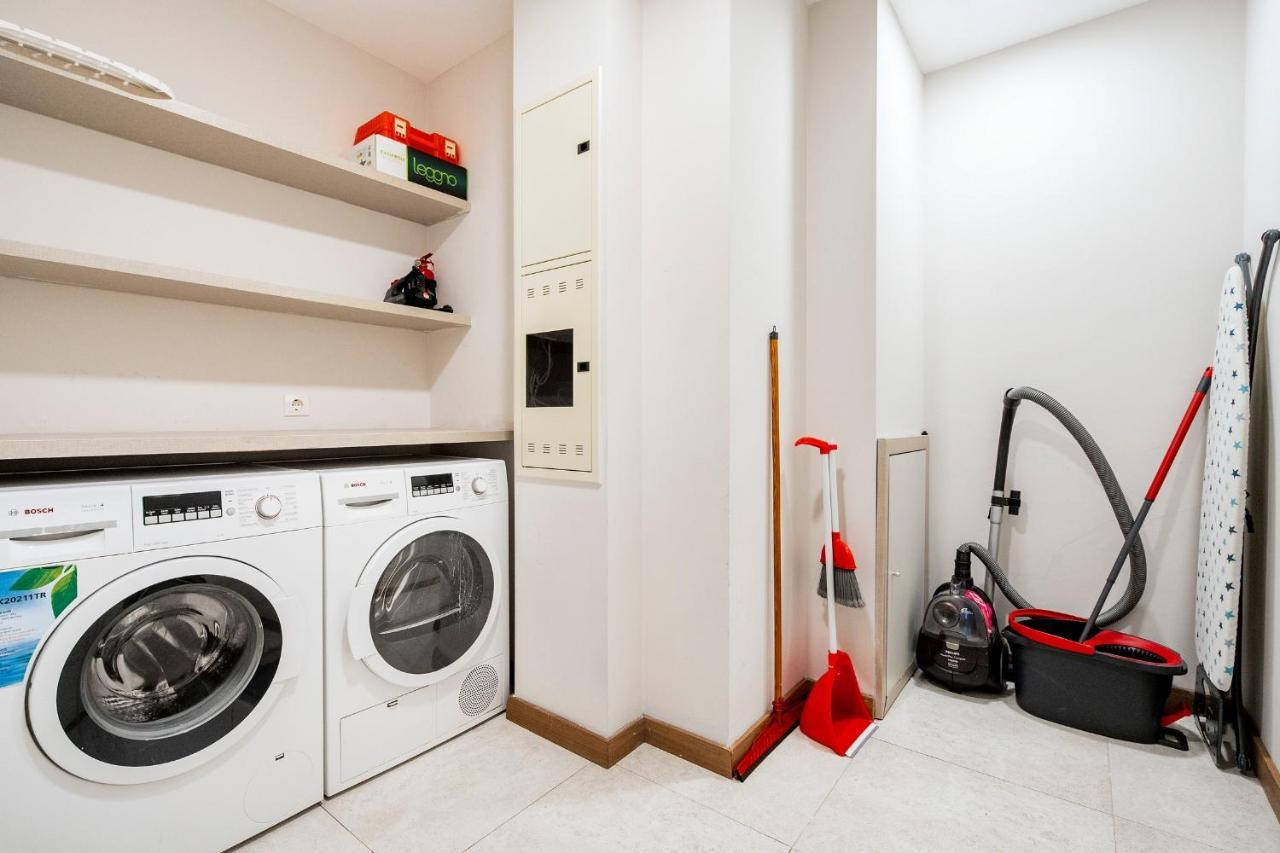Apartment Premium 3 Bdr Maslak 1453 *